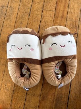 Squishmallow Smore Soft Slippers Womens size 7